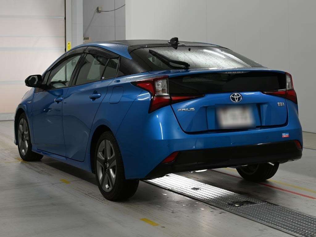 2019 Toyota Prius Aツーリングセレクション auction photo 6