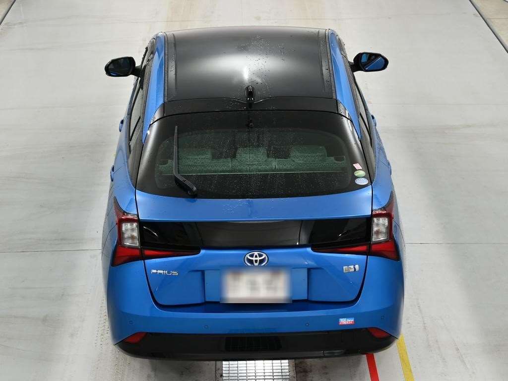 2019 Toyota Prius Aツーリングセレクション auction photo 8