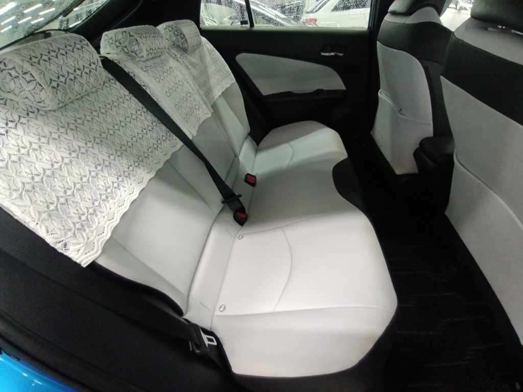 2019 Toyota Prius Aツーリングセレクション auction photo 12