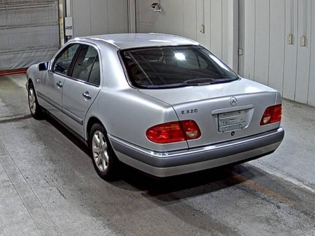 1999 Mercedes-Benz E-Class E320 auction photo 2