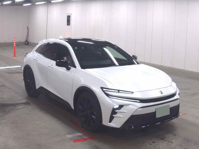 Japan Auction Vehicles 8 2025 Toyota Crown Sport Sports Z (HEV) 4WD auction photo