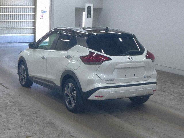 2021 Nissan Kicks X auction photo 2