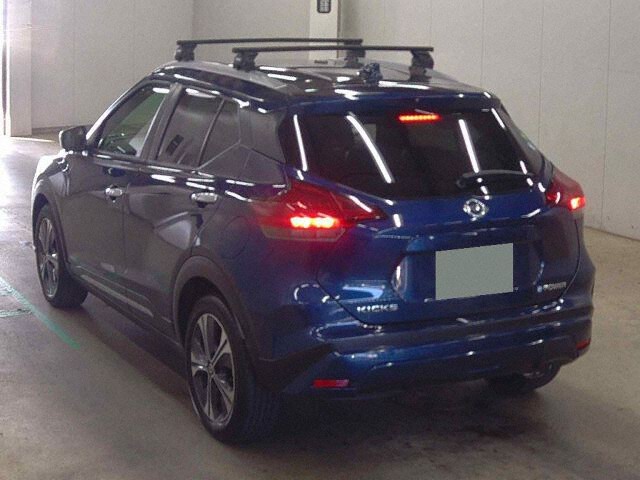 2021 Nissan Kicks X auction photo 2