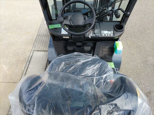 2026 Toyota forklift auction photo 3