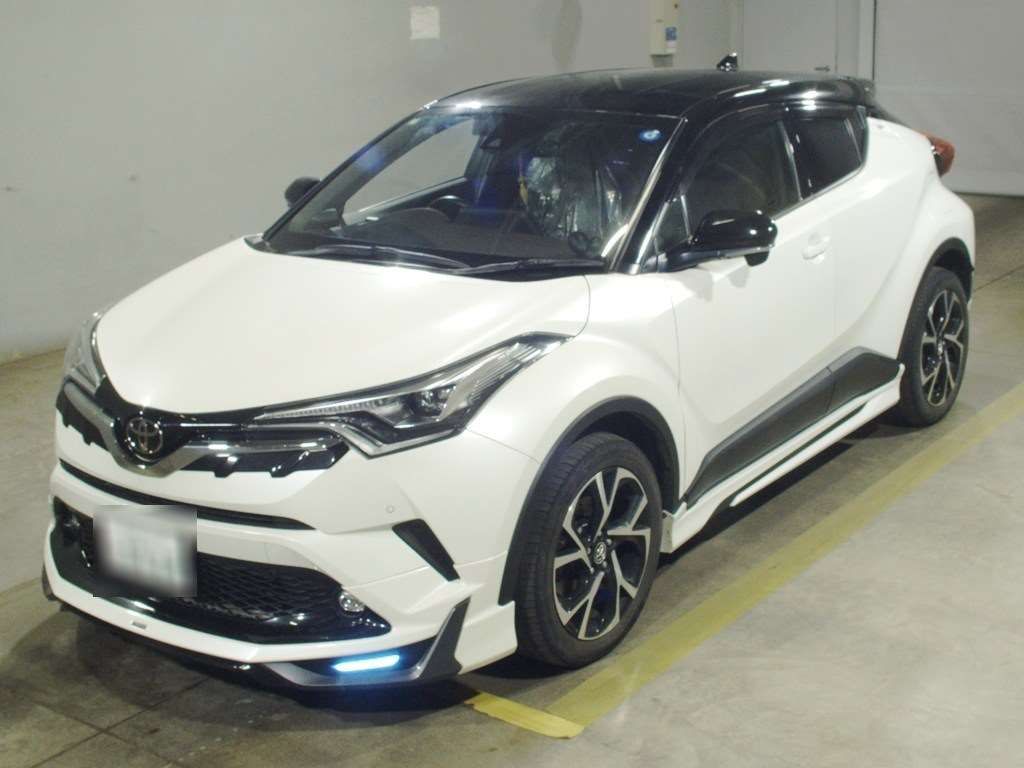 2019 Toyota C-HR G-T 4WD Japan auction vehicle