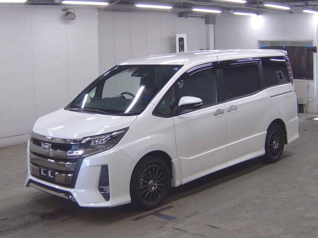 2018 Toyota Noah SI WXB auction photo 4