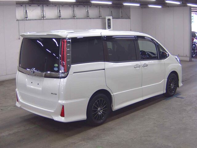 2018 Toyota Noah SI WXB auction photo 5