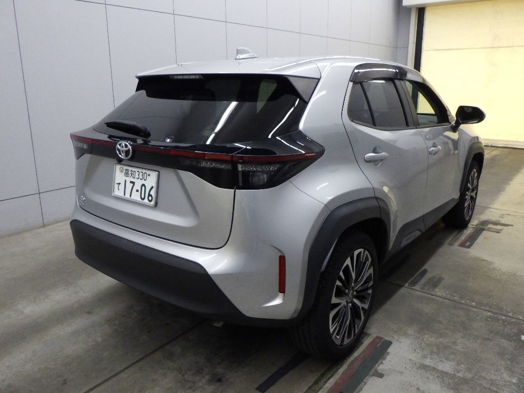 2020 Toyota Yaris Cross Z auction photo 2