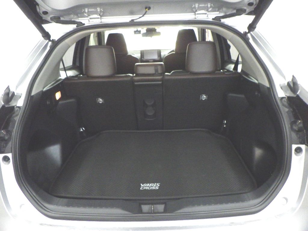2020 Toyota Yaris Cross Z auction photo 11