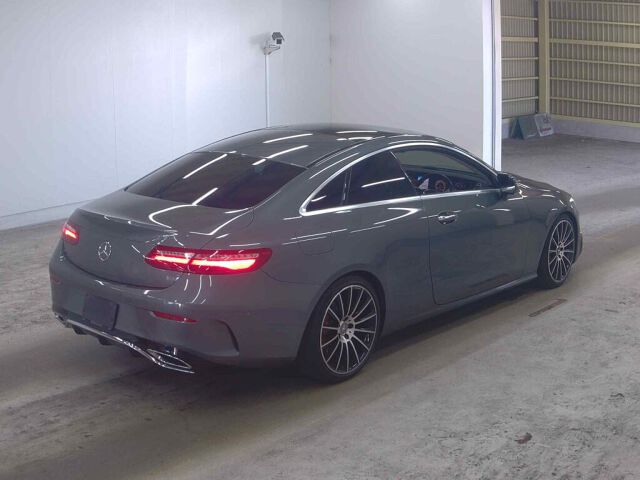 2017 Mercedes-Benz E-Class E200 auction photo 5