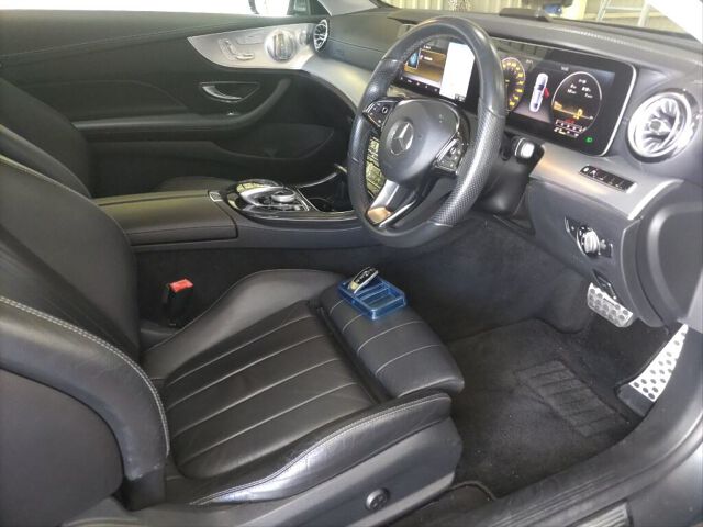 2017 Mercedes-Benz E-Class E200 auction photo 3