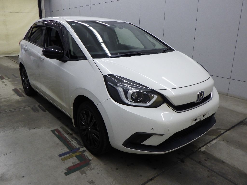 Japan Auction Vehicles 16 2021 Honda Fit 4WD e:HEVホーム20周年特別仕様車カーサ auction photo