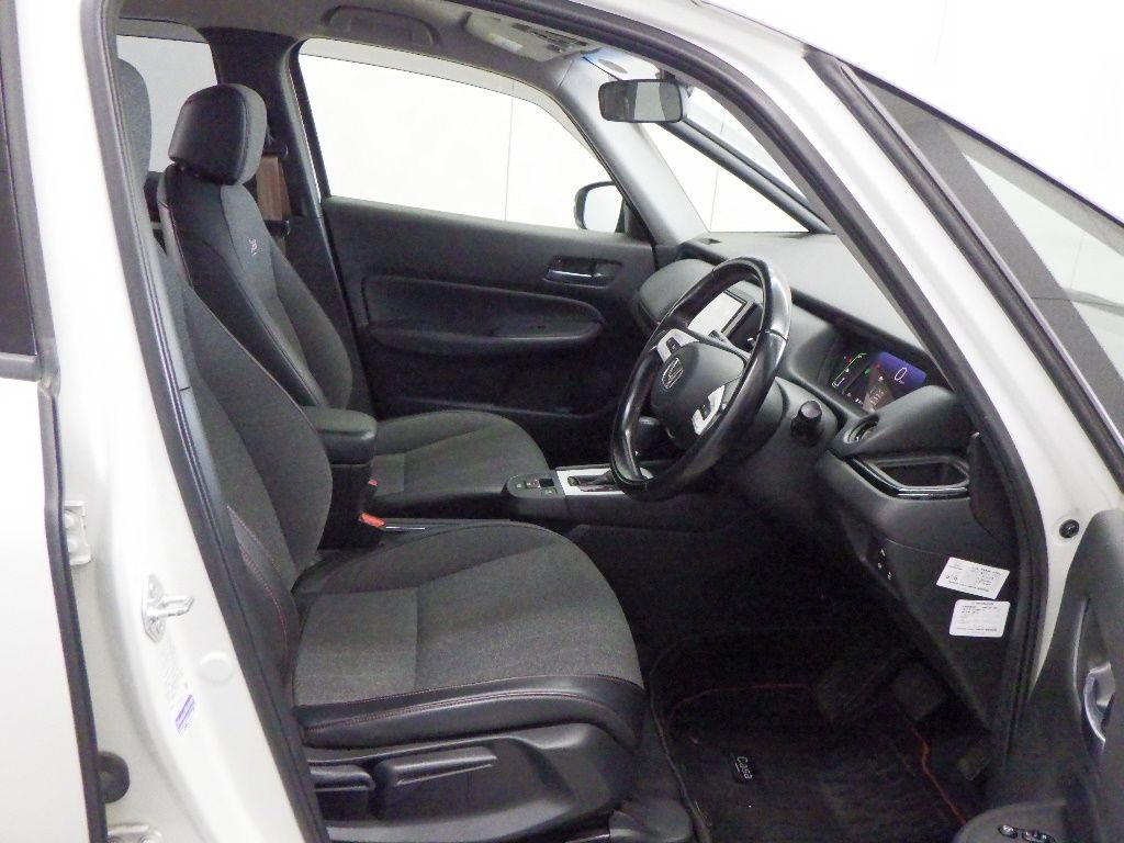 2021 Honda Fit 4WD e:HEVホーム20周年特別仕様車カーサ auction photo 6