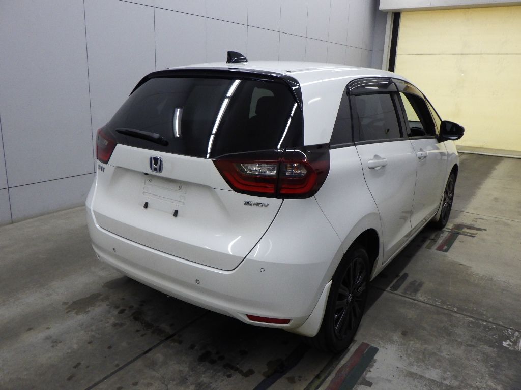 2021 Honda Fit 4WD e:HEVホーム20周年特別仕様車カーサ auction photo 2