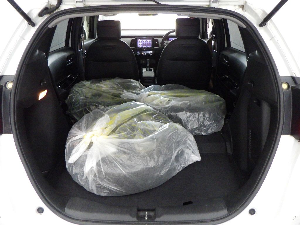 2021 Honda Fit 4WD e:HEVホーム20周年特別仕様車カーサ auction photo 13