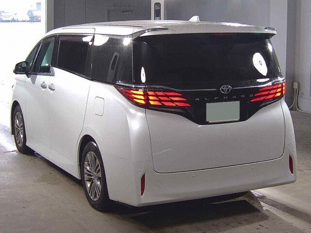 2023 Toyota Alphard Z auction photo 2