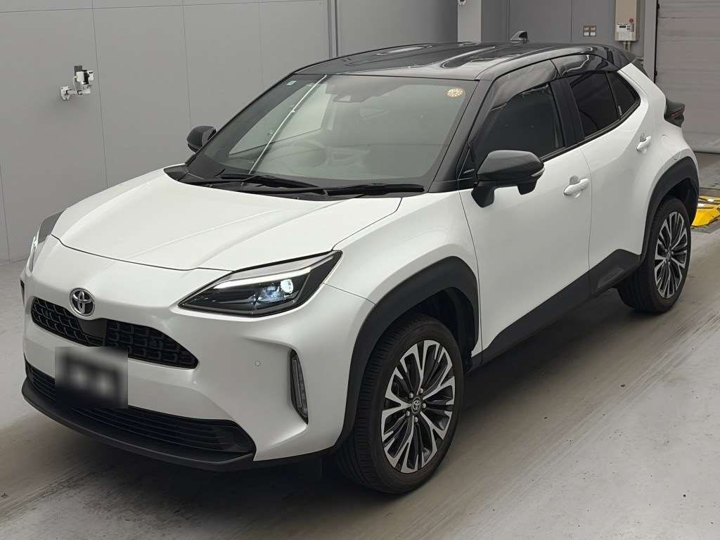 2022 Toyota Yaris Cross Z Japan auction vehicle