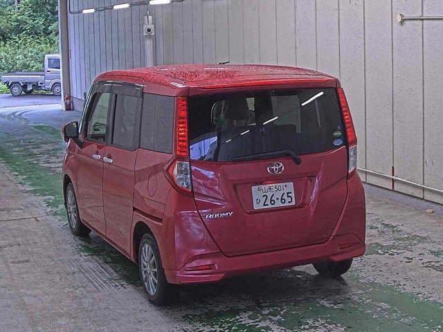2017 Toyota Roomy G S auction photo 2