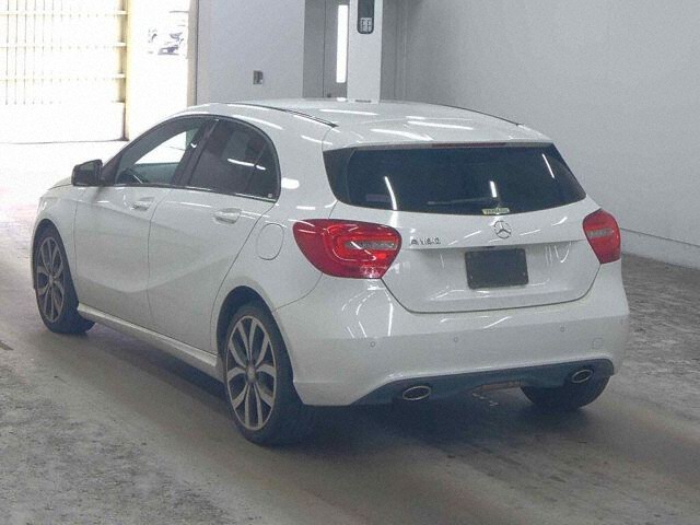 2013 Mercedes-Benz A-Class A180ブルエフィシェン auction photo 2