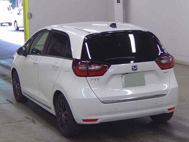 2020 Honda Fit EHEV Luxe auction photo 2