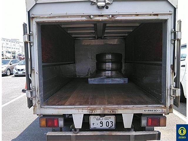 2008 Isuzu Elf 4WD auction photo 9