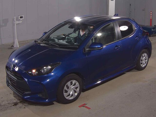 2021 Toyota Yaris Hybrid X auction photo 4