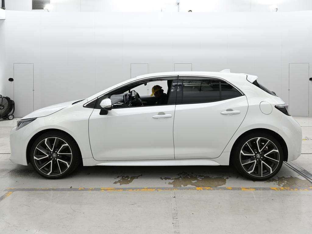 2022 Toyota Corolla Sport ハイブリッドG Z auction photo 4