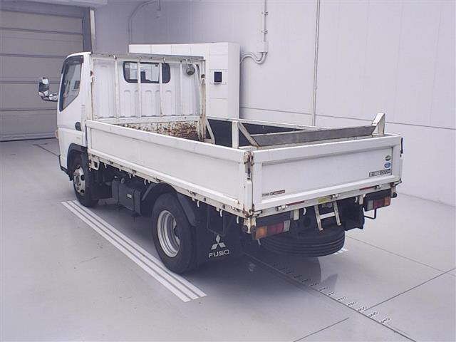 2020 Mitsubishi Fuso Canter 4WD Flat auction photo 2
