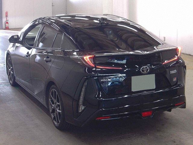 2018 Toyota Prius PHEV SナビP GRスポーツ auction photo 2