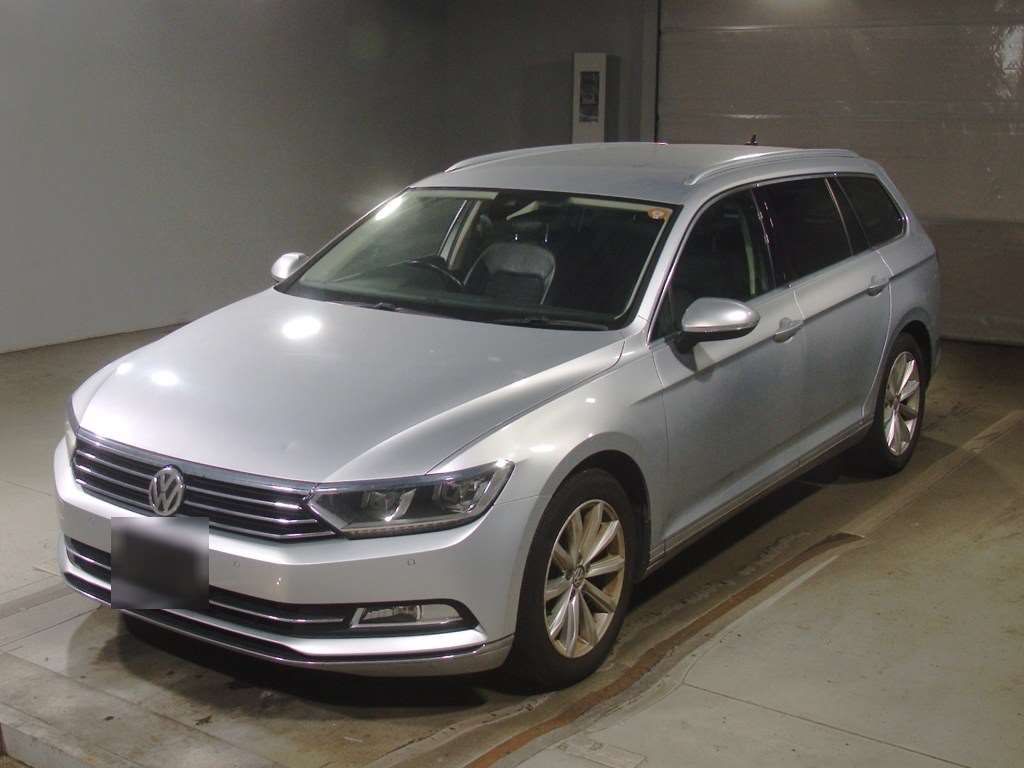 Japan Auction Vehicles 4 2017 Volkswagen VW パサートヴァリアント TSIエレガンスライン auction photo