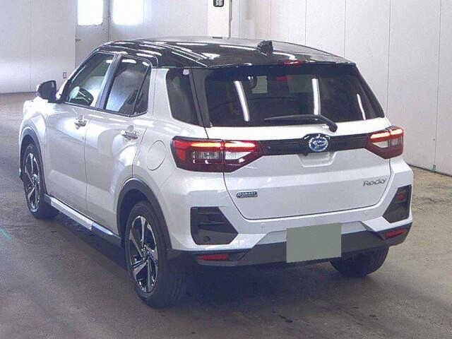 2026 Daihatsu Rocky Premium G HEV auction photo 2