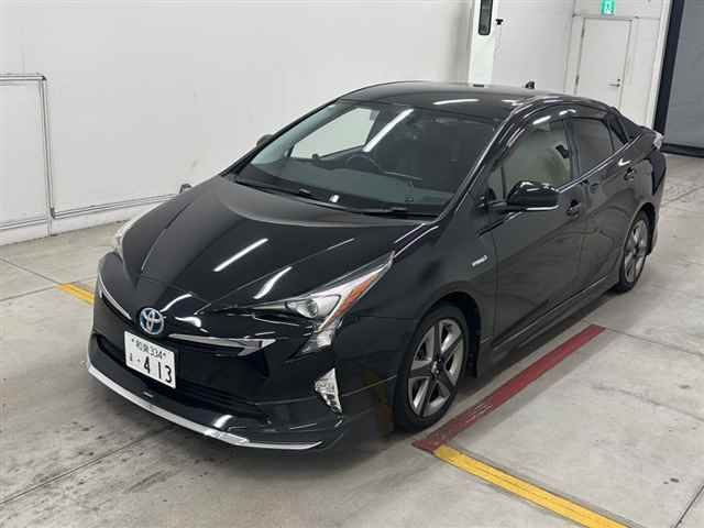 2016 Toyota Prius S Touring Selection auction photo 4