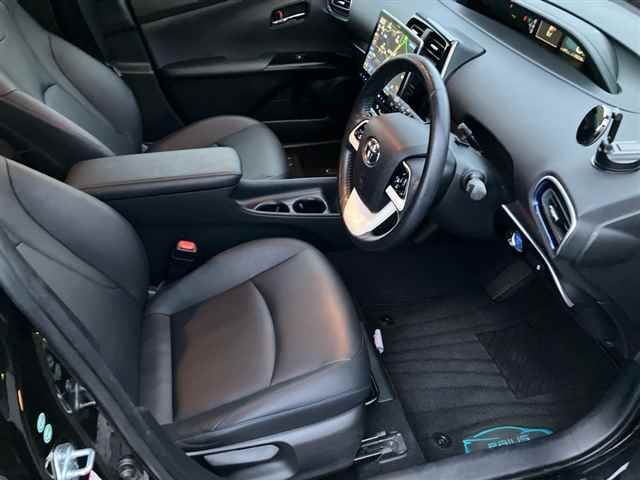 2016 Toyota Prius S Touring Selection auction photo 7