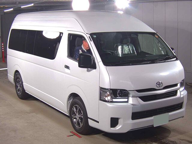 Japan Auction Vehicles 8 2026 Toyota Hiace スーパーロングGL auction photo