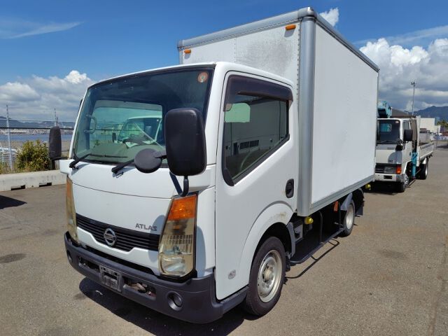 2010 Nissan アトラストラック パネルバン auction photo 4
