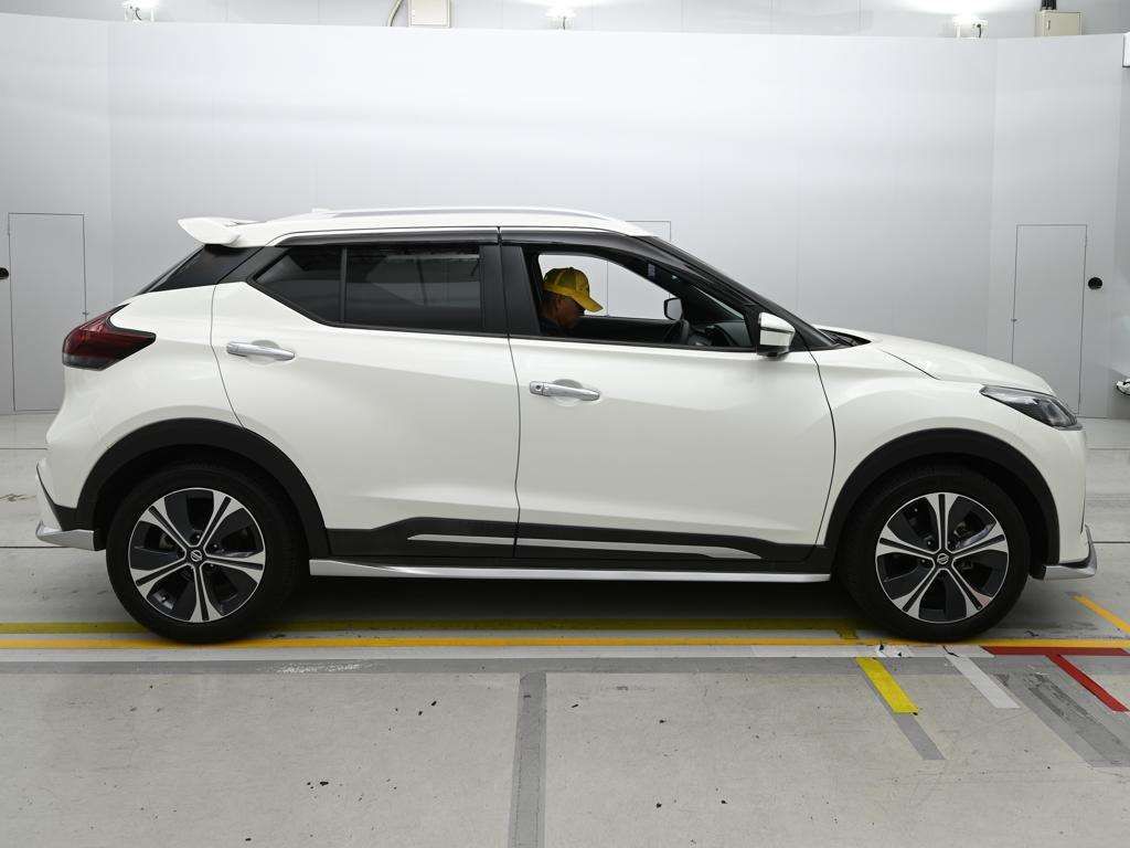 2021 Nissan Kicks X auction photo 3