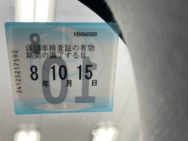 2020 Toyota Prius SセーフティプラスII auction photo 6