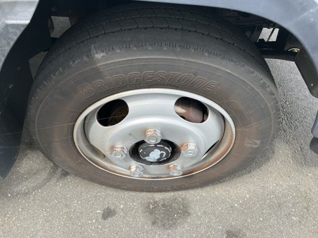 2018 Mitsubishi Fuso Canter Aluminum Wing Wide, S Long auction photo 9