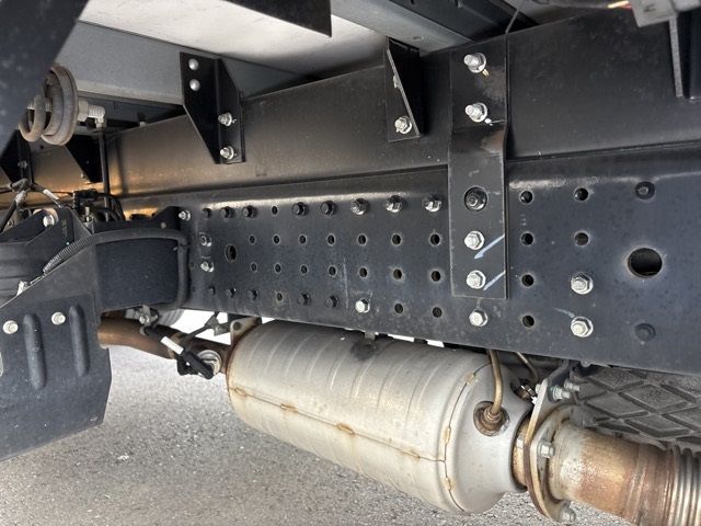 2018 Mitsubishi Fuso Canter Aluminum Wing Wide, S Long auction photo 17