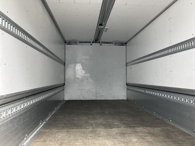 2018 Mitsubishi Fuso Canter Aluminum Wing Wide, S Long auction photo 20