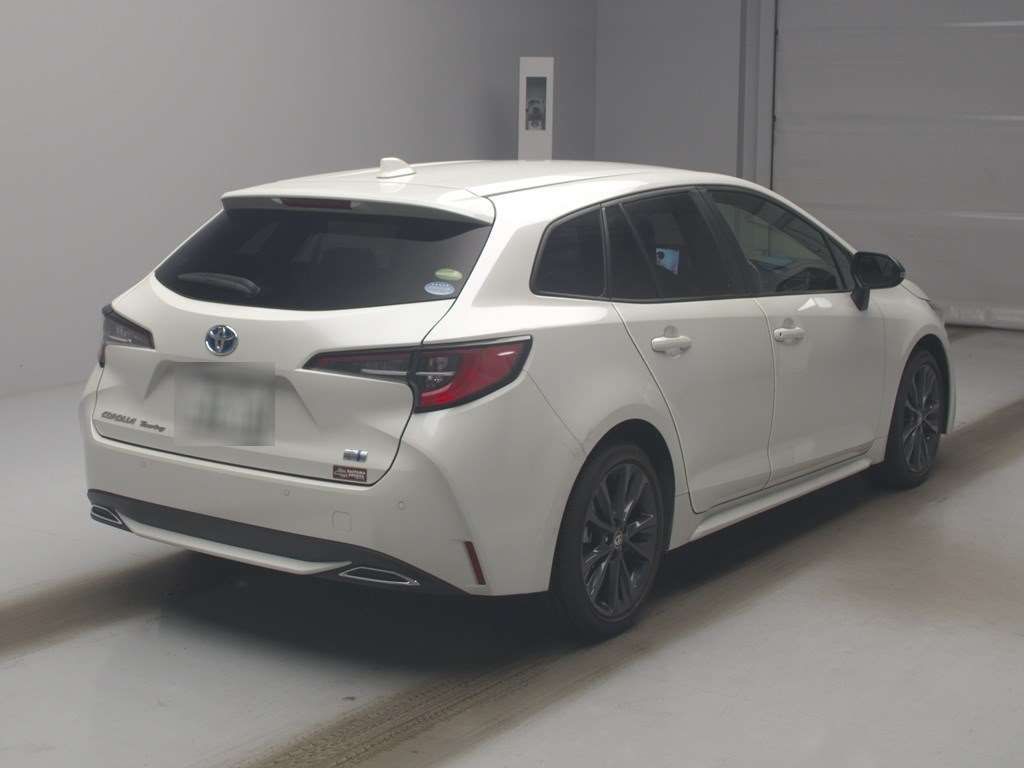 2020 Toyota Corolla Touring ハイブリッド ダブルバイビー auction photo 2