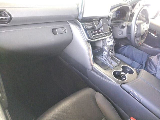 2025 Toyota Land Cruiser GR Sport 4WD auction photo 3
