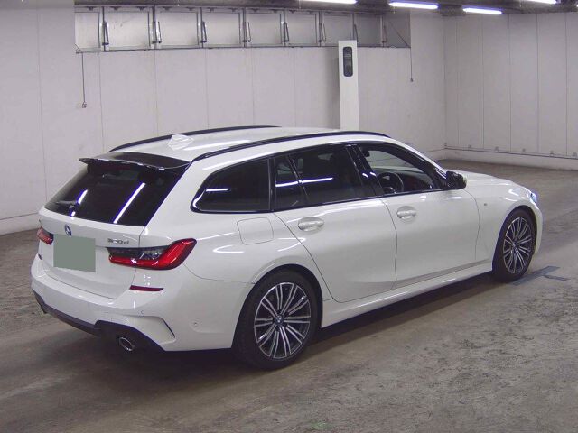 2020 BMW 3 Series 320DXDRツリMスポ 4WD auction photo 5