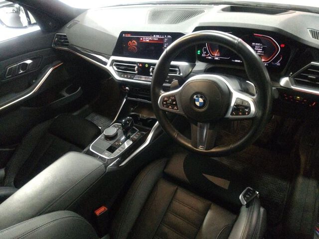 2020 BMW 3 Series 320DXDRツリMスポ 4WD auction photo 3
