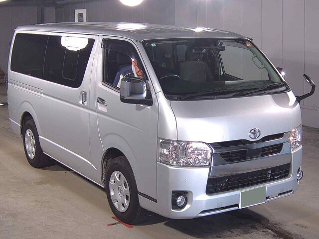 2022 Toyota Hiace ロングスーパーGL Japan auction vehicle