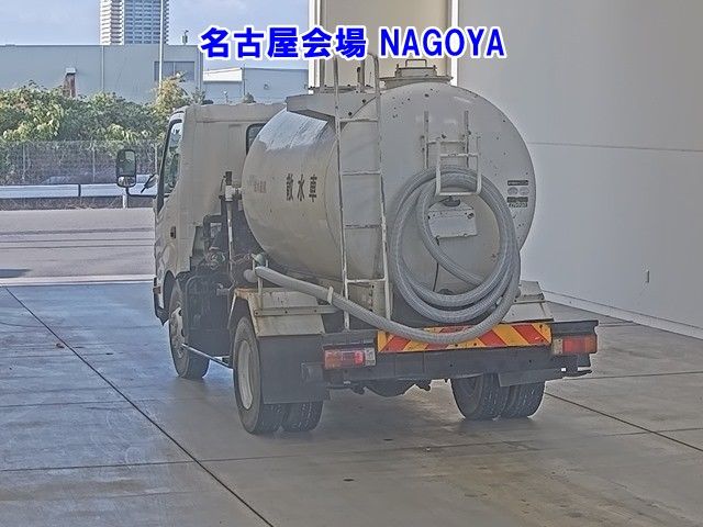 2013 Toyota Dyna サンスイ auction photo 2