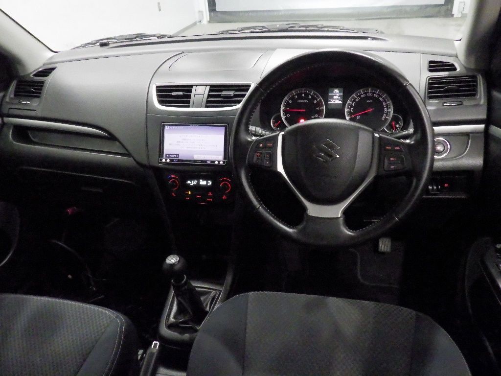 2014 Suzuki Swift RS auction photo 3