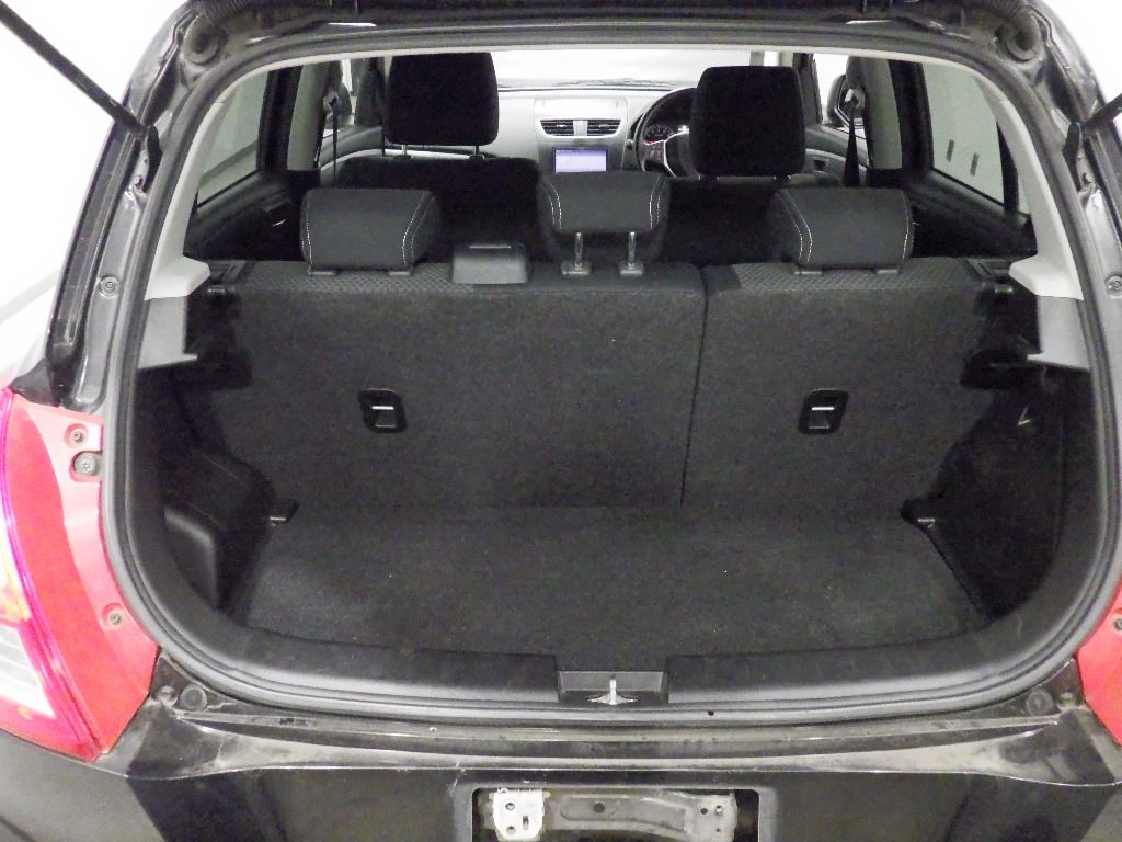 2014 Suzuki Swift RS auction photo 8