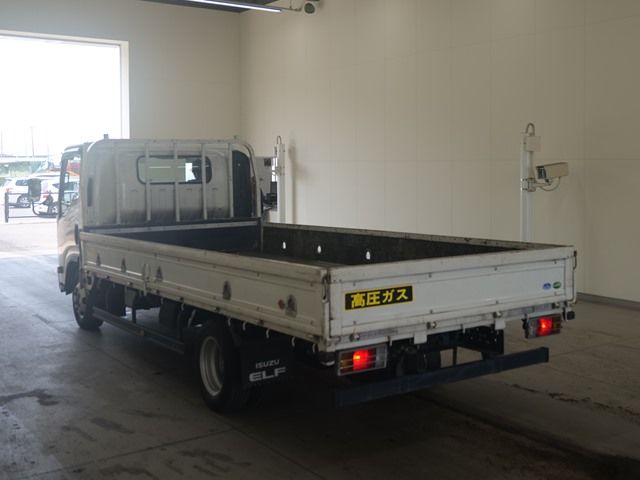 2010 Isuzu Elf ヒラ auction photo 2