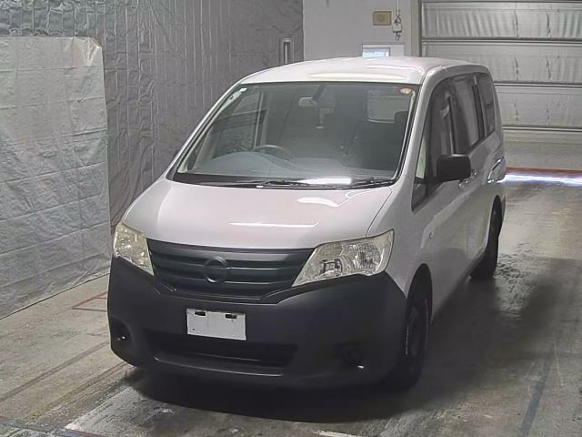 2012 Nissan Serena 20S Japan auction vehicle